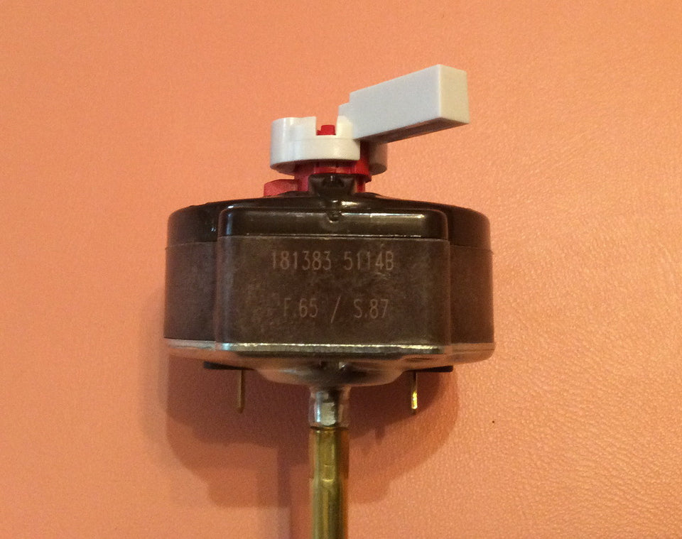 Thermostat for a boiler RTS 16A long with protection and a Thermowatt flag (Italy)