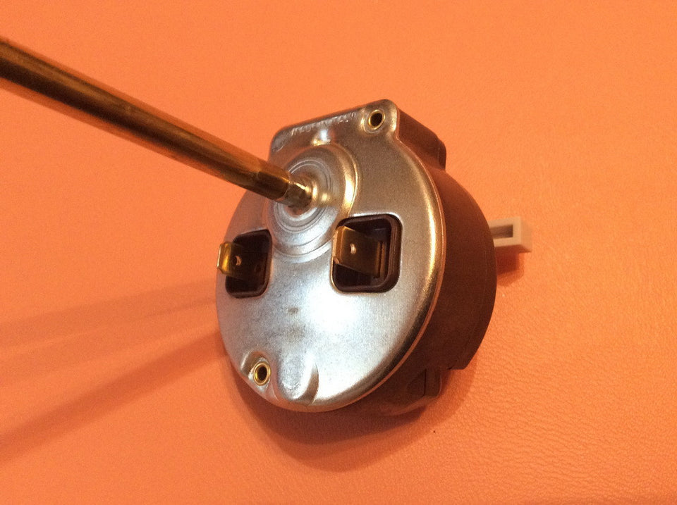 Thermostat for a boiler RTS 16A long with protection and a Thermowatt flag (Italy)